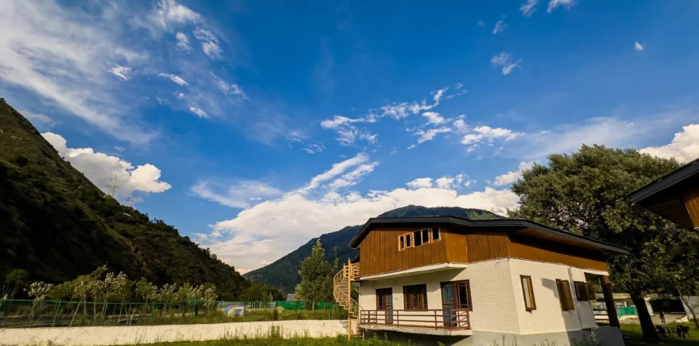 Sara Sitara Homestay Surfraw Ganderbal Kashmir